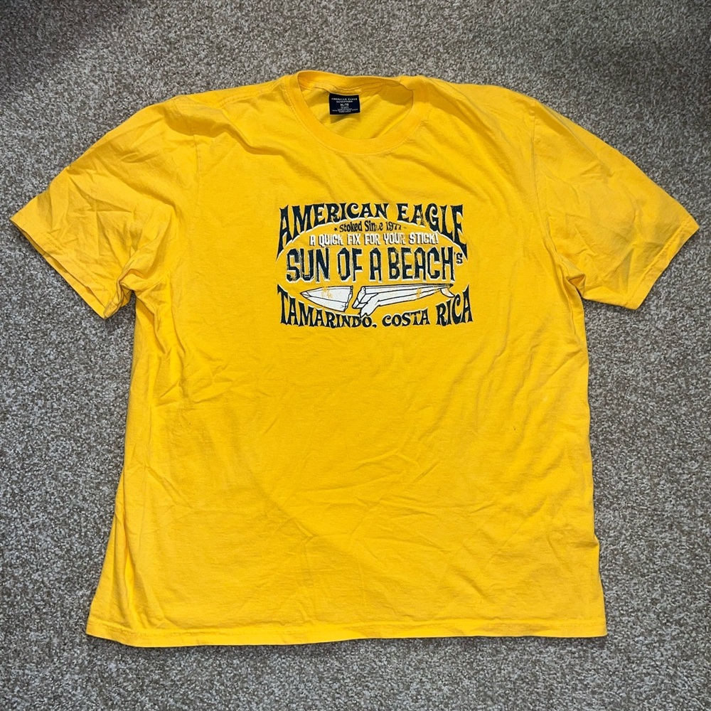 American Eagle - Yellow Surf style graphic tee shirt